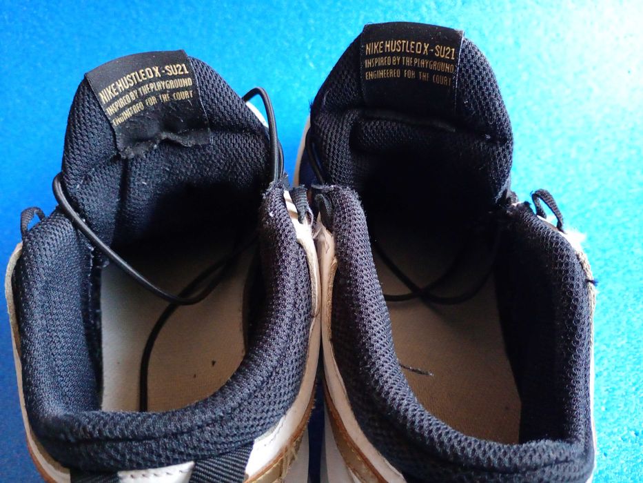 Buty chłopięce Nike Hustle 39