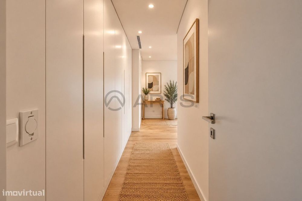 Apartamento T3 em São Vicente, Próximo ao Centro de Braga