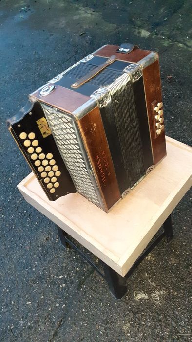 Vendo Concertina Hohner Piccola