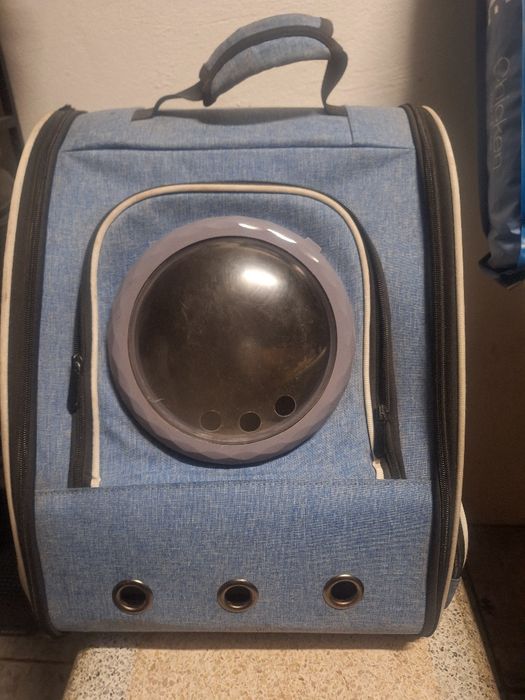 Mochila transportadora para gatos e cães