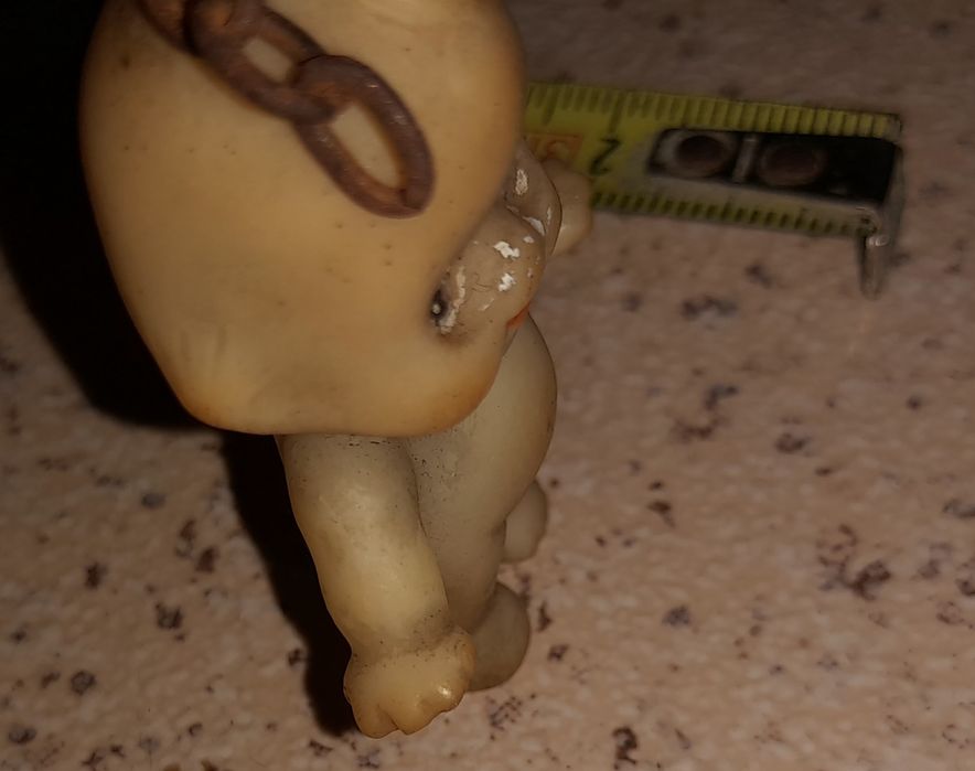 Pequeno boneco antigo