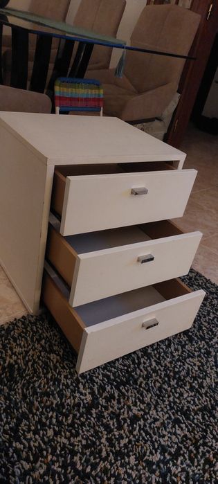 Bloco 3gavetas usado Bom estado 40x52x47cm faço entrega domicílio