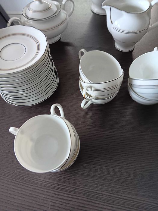 Serviço de café em porcelana casca de ovo VA, anos 60