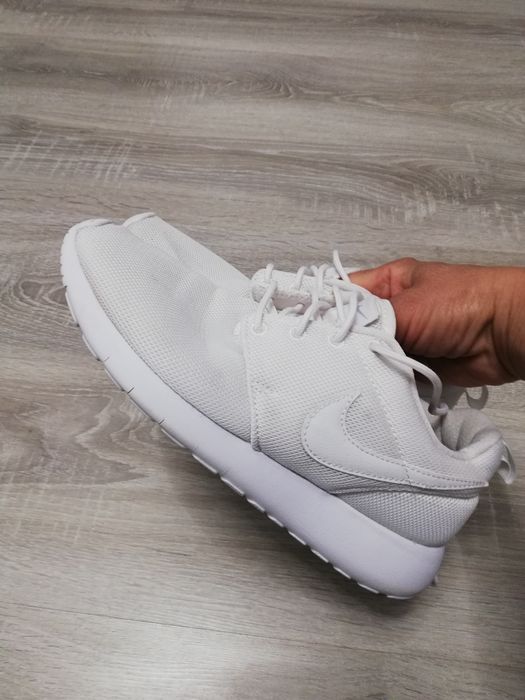 Adidasy damskie białe Nike Roshe One. R. 36,5.