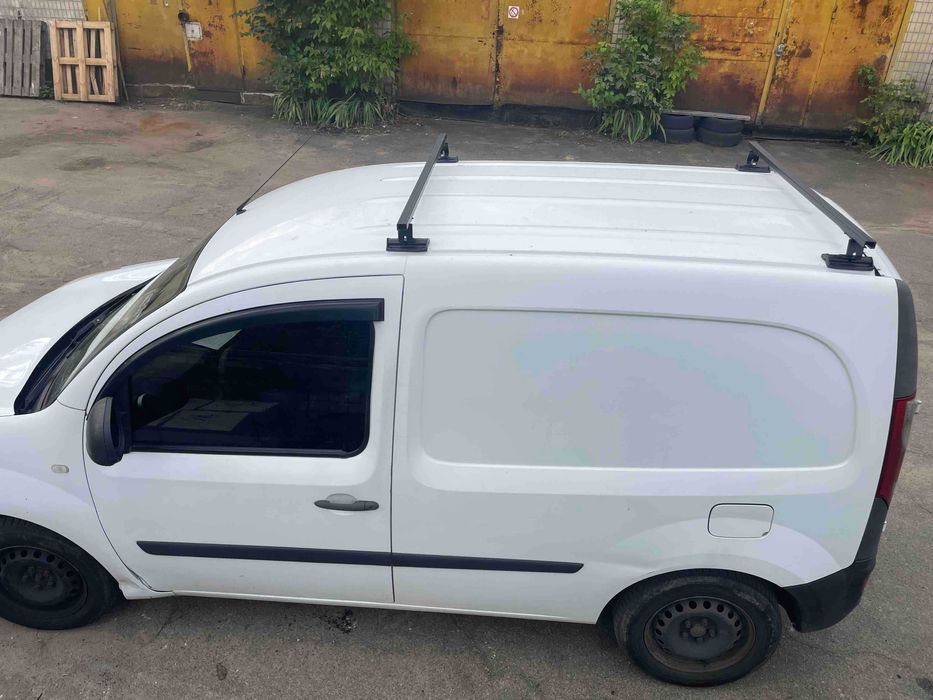 Стальные перекладины M3 в  штатное место Renault Kangoo