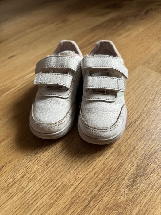 Кросівки для дівчинки