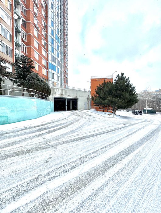 Продам паркомісця в підземному паркінгу. Павлово поле