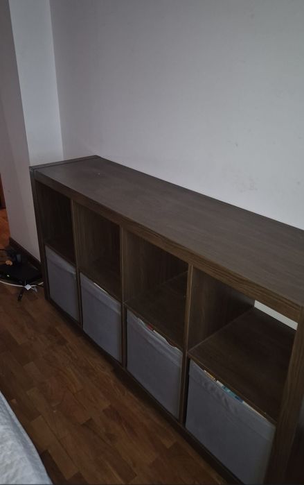 Estante castanha Ikea