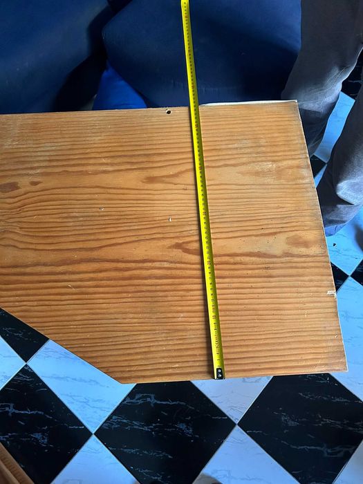 mesa de canto em madeira