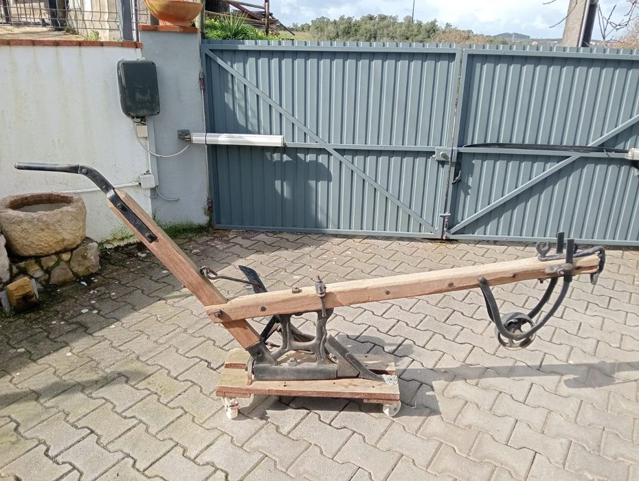 Arado ou charrua agricola