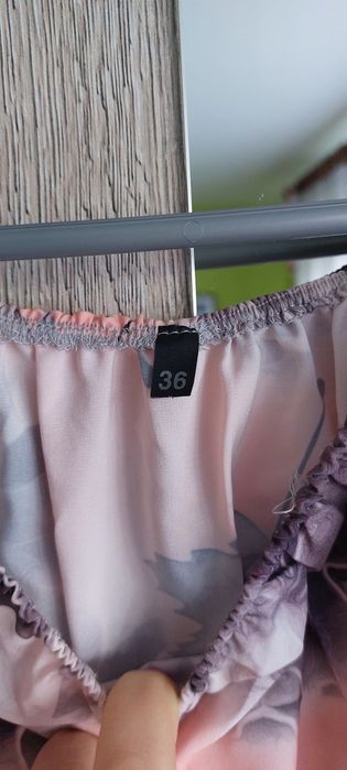 Sukienka w liście rozmiar 36