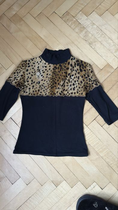 Віддам Жіночий одяг