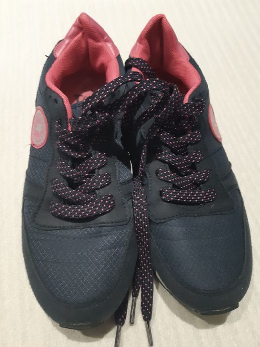 Buty sportowe nr 37