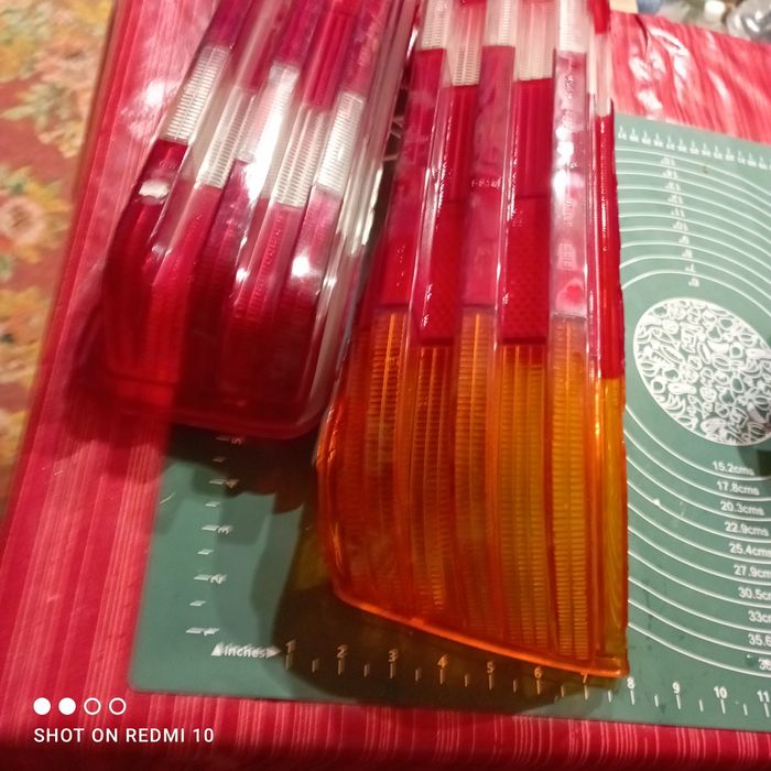 Продам скло стопа на 123w.