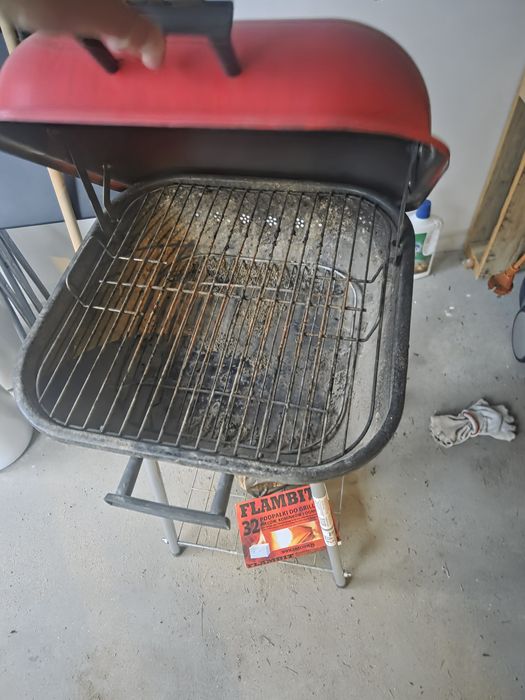 Grill węglowy + dodatki