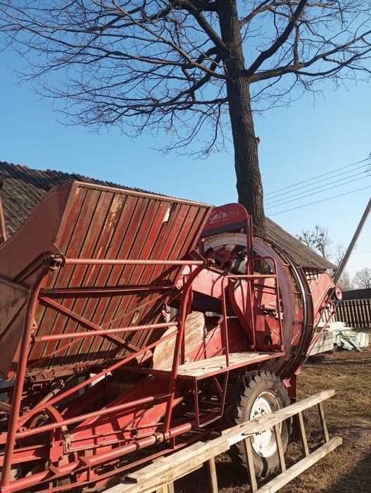 Попадаєця комбайн картопляний