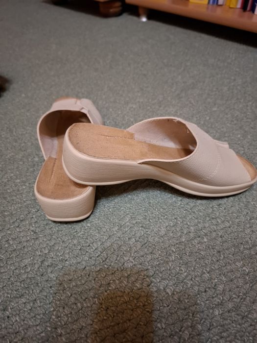 Klapki zdrowotne Adanex, 37