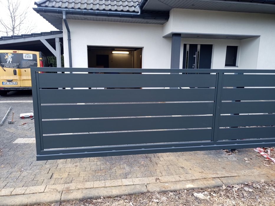 ogrodzenia panelowe bramy furtki na wymiar ogrodzenia gładkie i łupane