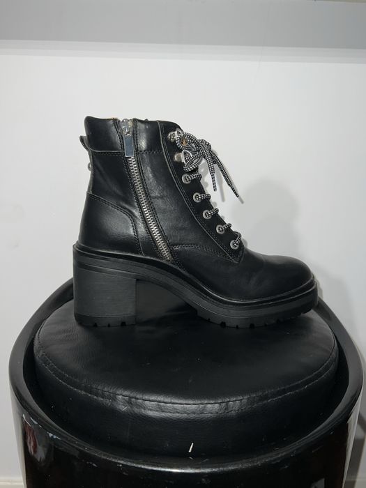 Botas pretas pull & bear