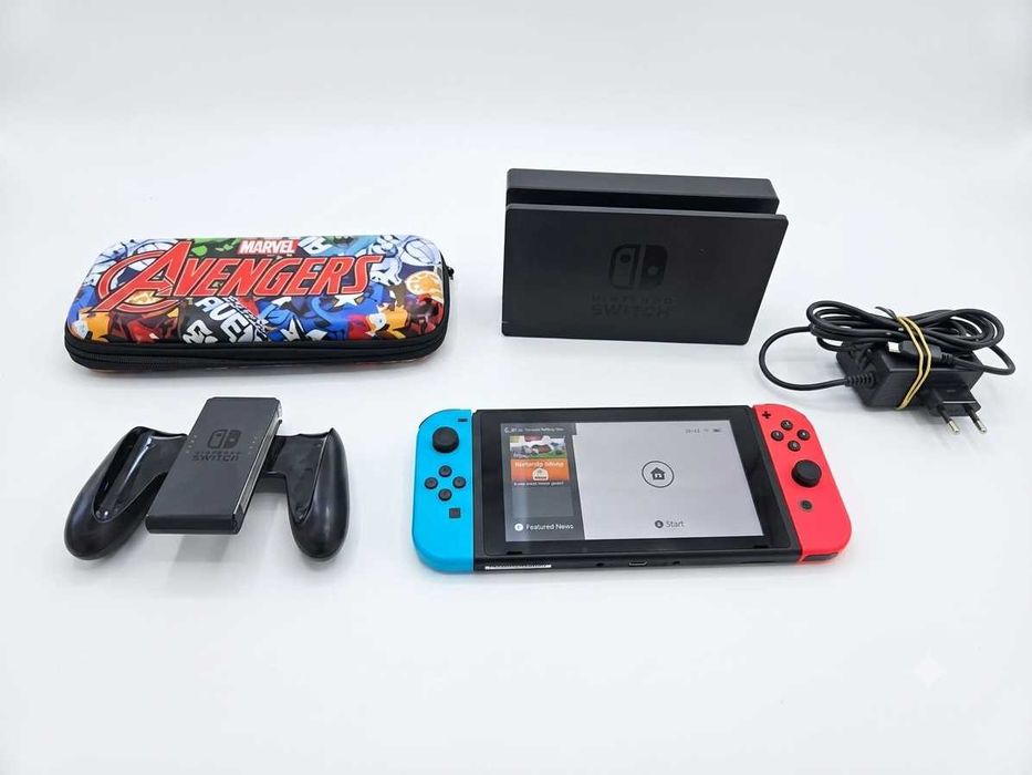Konsola Nintendo Switch | Komplet | OKAZJA | Super stan! | Etui Marvel