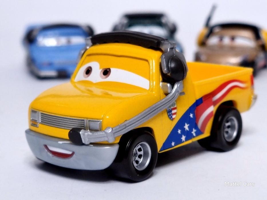 Тачки Маквин  mattel