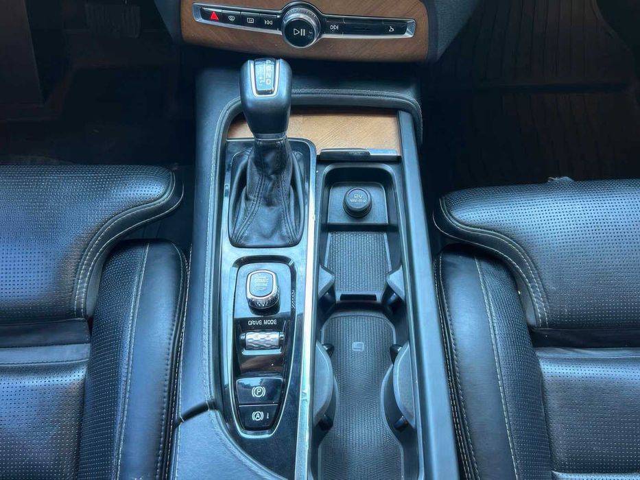 Volvo XC90 T6 Inscription      2019