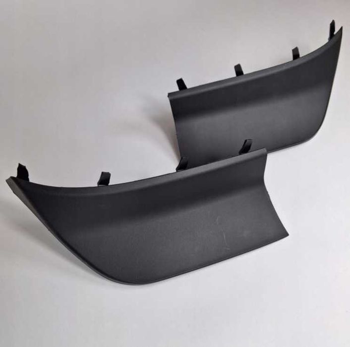 Chlapacz osłona prawa przednia pod zderzak Jeep Grand Cherokee WL