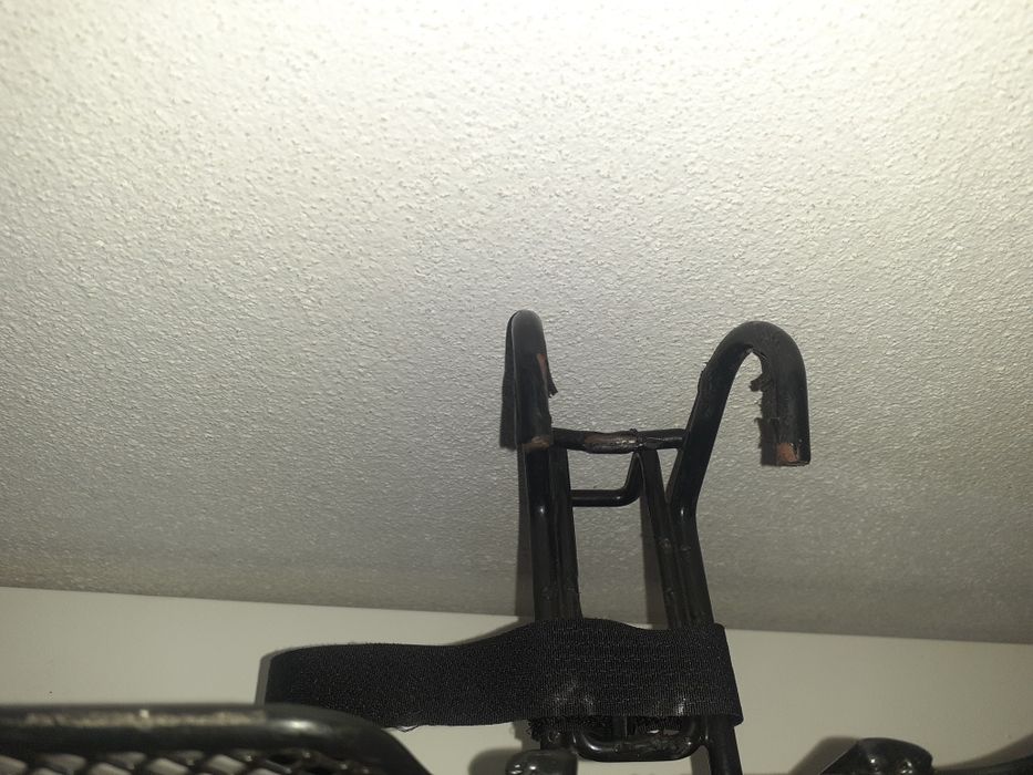 Cesto preto para bicicletas