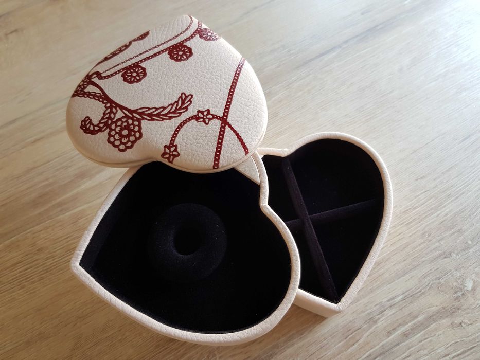 Guarda-Jóias Pandora Coração 2 Divisórias