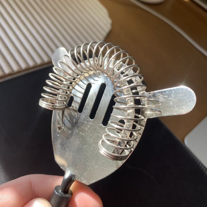 Стрейнер з металевою ручкою для коктейлів бару