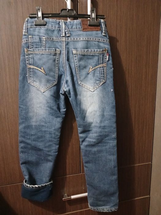 Продам джинсы на флисе