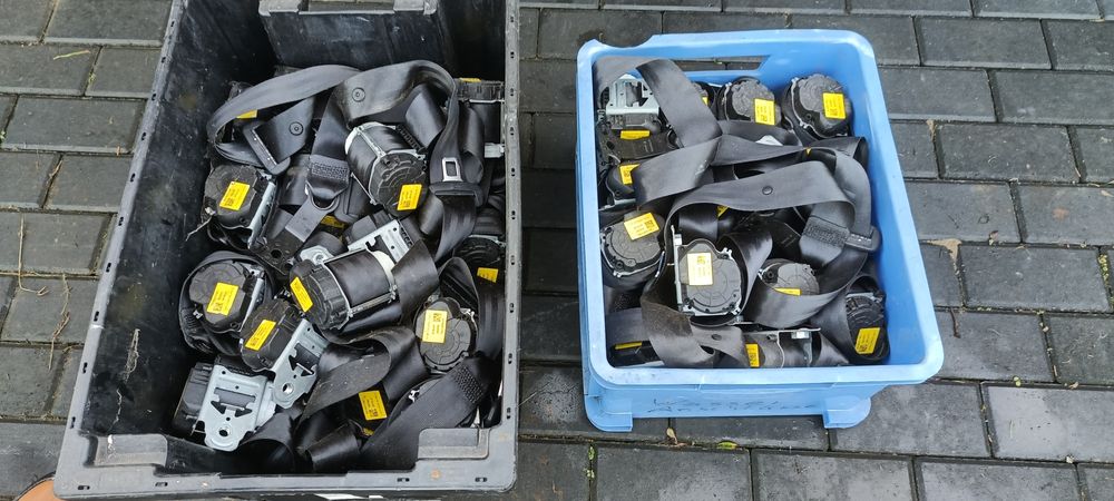 Pas bezpieczeństwa komplet – duży pakiet 60 szt. (różne modele, produk