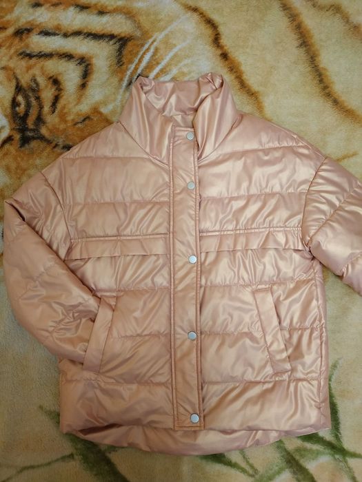 Осіння куртка жіноча