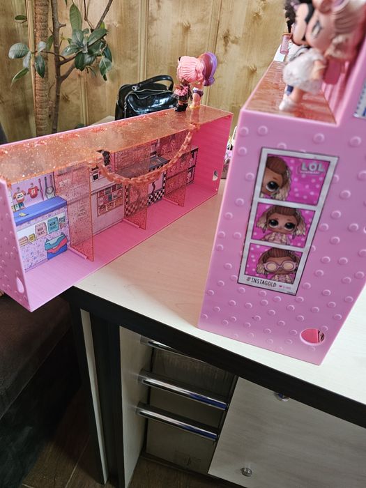 ‼️Продам ляльки  LOl  є 20штук ОРИГІНАЛЬНІ   і є будиночок подіумо