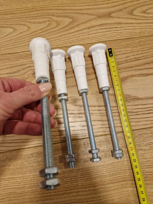 Stopki ze śrubami, np. do mocowania wanny, 4 sztuki, 21 cm