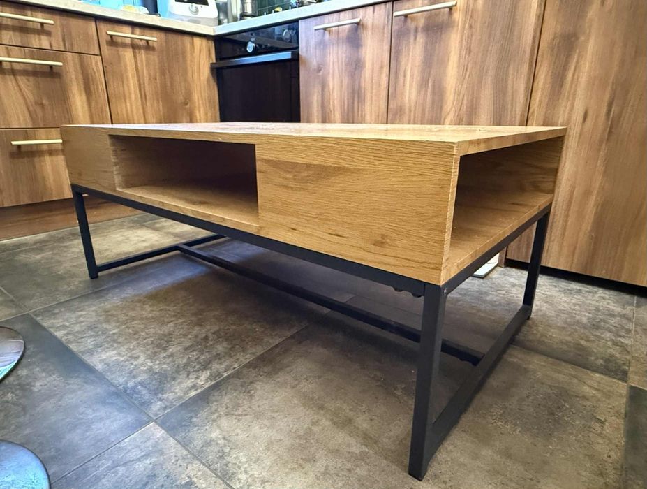 Stolik kawowy do salonu