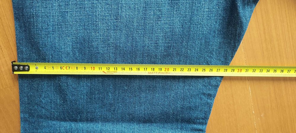 Calças de ganga homem tamanho 49 Levis