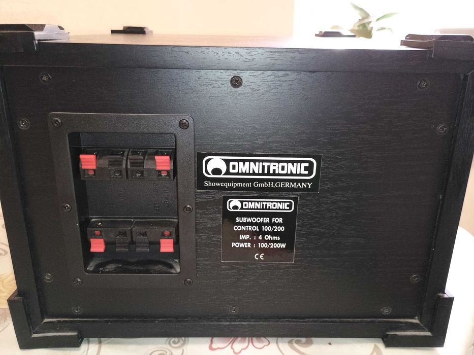 Сабвуфер OMNITRONIC Subwoofer for Control systems