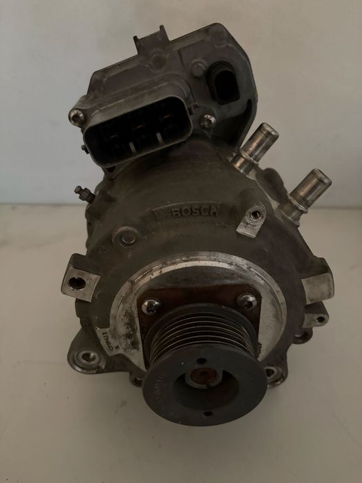 Alternador / isg volvo v60 hibrida plug. 36050604