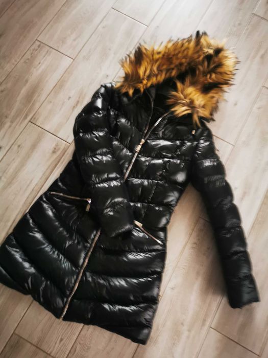 Kurtka czarna z kapturem