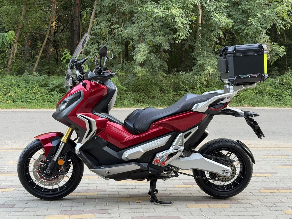 Мотоцикл Honda X-ADV 750