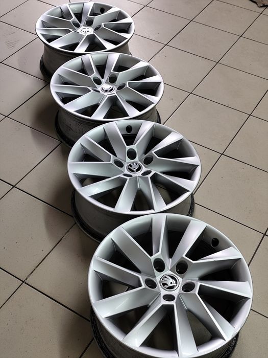 Диски R-17 5*112 7j et40 цо57,1 (Skoda, Volkswagen, Audi, Seat)