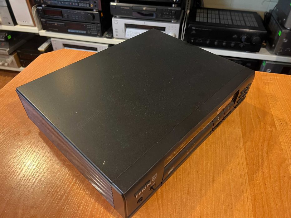 Odtwarzacz płyt CD Philips CD 130 Audio Room
