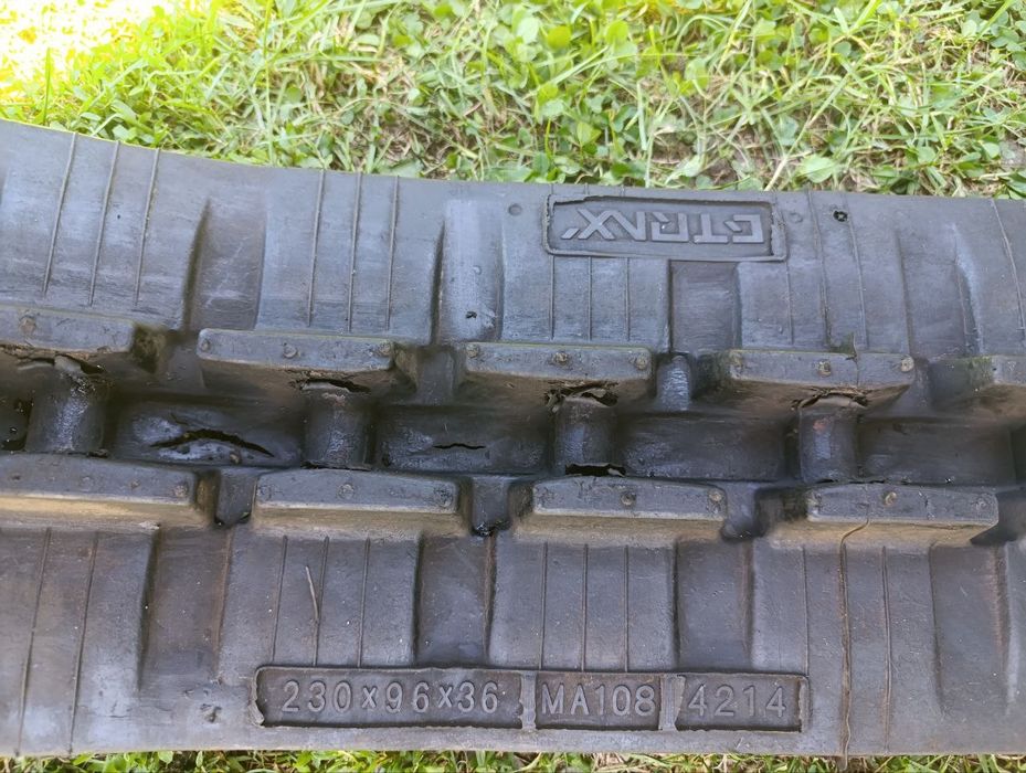 230/96/36 Гумова гусениця(Італія)оригінал