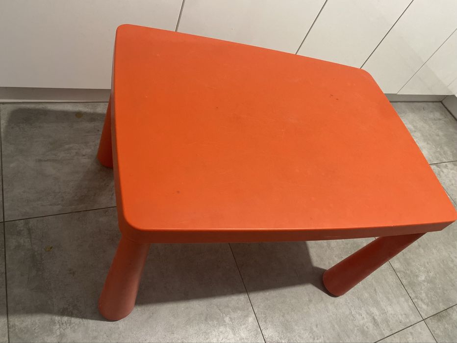 Stolik Dziecięcy Plastikowy (Czerwony) - IKEA