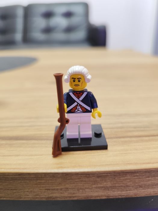 ## LEGO Minifigures Series 10 Revolutionary 71001 Castle Pirates ##