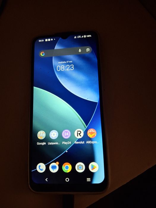Telefon vivo 2027