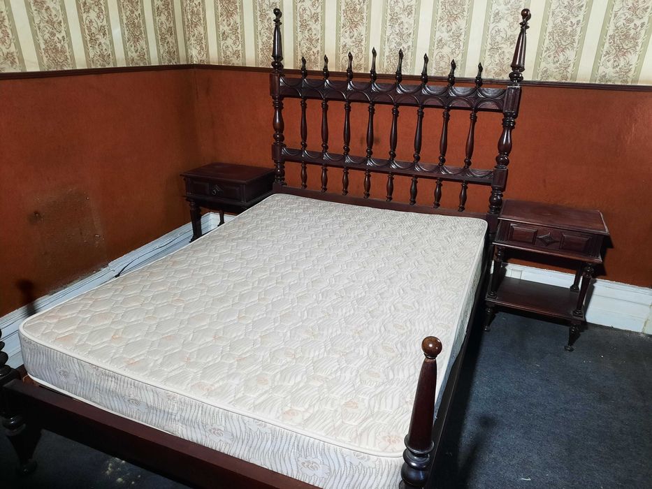 3 Mobilias de quarto  iguais