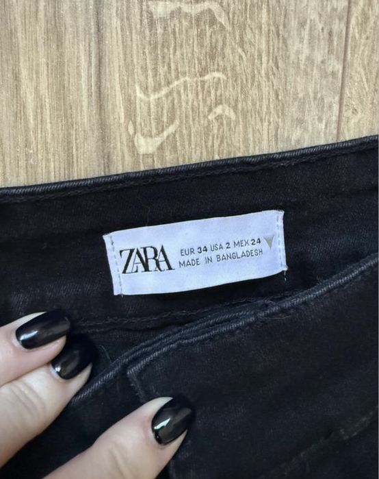Джинси кльош zara 32 розмір