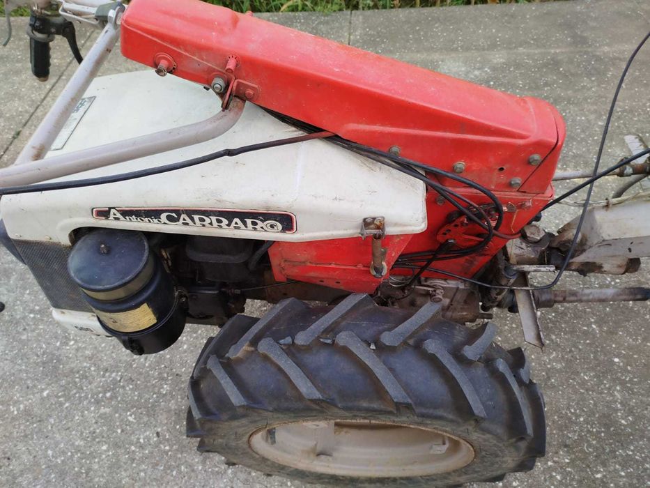 Motocultivador com reboque